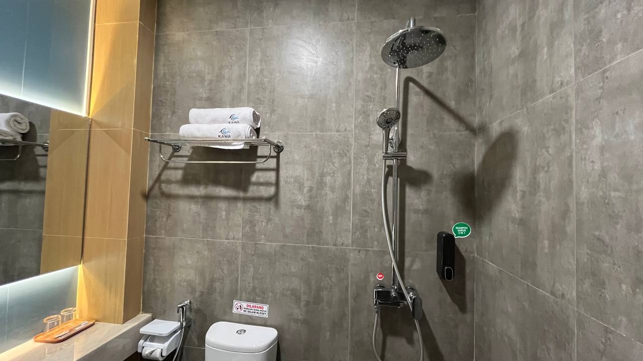 Room image 3