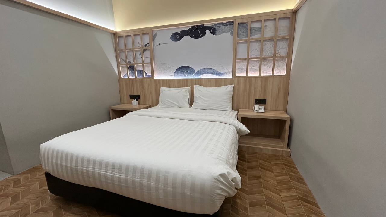 Room image 1